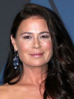 Maura Tierney